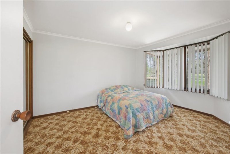 Photo - 132 Clarkes Road, Enfield VIC 3352 - Image 5