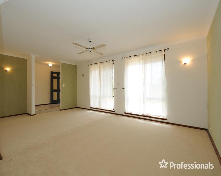 Photo - 132 Currie Street, Warnbro WA 6169 - Image 5