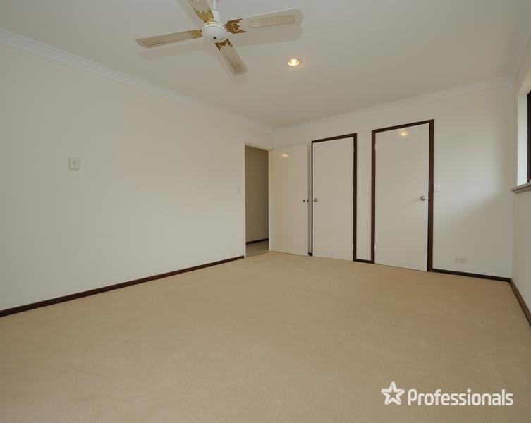 Photo - 132 Currie Street, Warnbro WA 6169 - Image 9