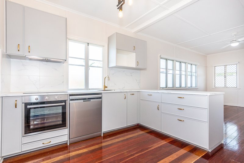 Photo - 1/32 Donkin Street, Scarborough QLD 4020 - Image 3