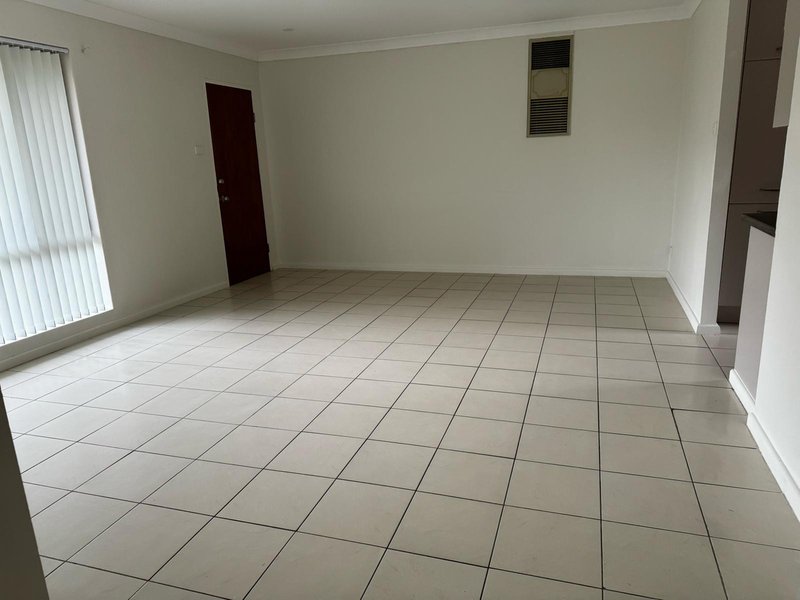 Photo - 13/2 Dunsmore Street, Rooty Hill NSW 2766 - Image 3