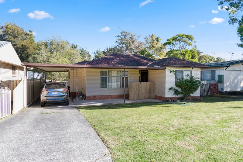 Photo - 132 Edgeworth Avenue, Kanahooka NSW 2530 - Image 2