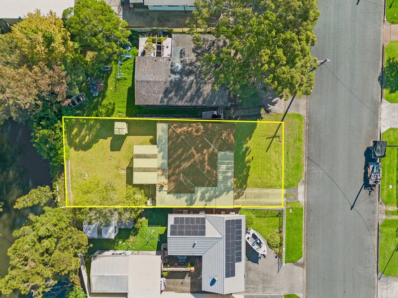Photo - 132 Edgeworth Avenue, Kanahooka NSW 2530 - Image 3