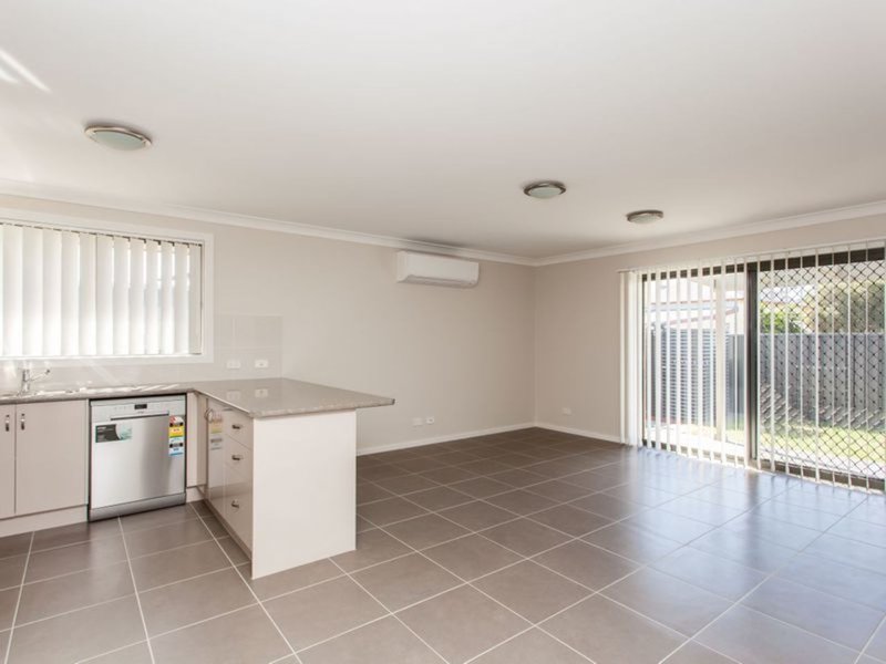 Photo - 1/32 Elizabeth St , Cessnock NSW 2325 - Image 5