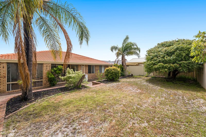 Photo - 132 Forest Lakes Drive, Thornlie WA 6108 - Image 29