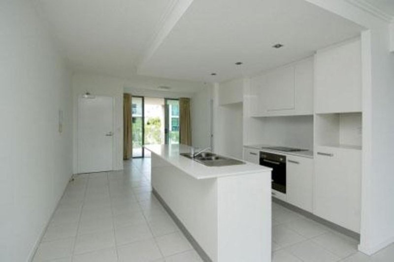 Photo - 13/2 Gavin Crescent, Mermaid Beach QLD 4218 - Image 2