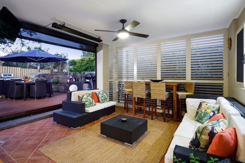 Photo - 132 Graceville Avenue, Graceville QLD 4075 - Image 7