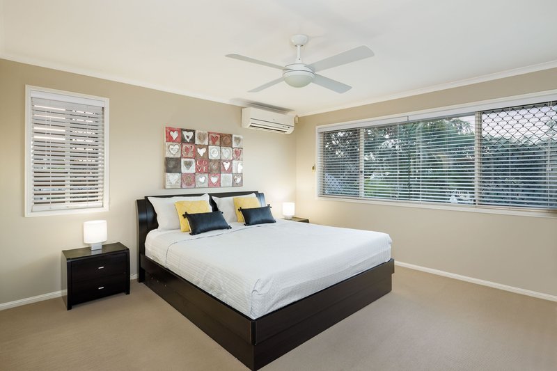 Photo - 132 Graceville Avenue, Graceville QLD 4075 - Image 10