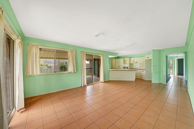 Photo - 132 Henderson Road, Burpengary QLD 4505 - Image 13