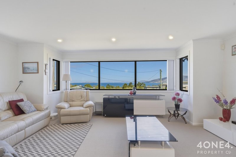 Photo - 1/32 Hill Street, Bellerive TAS 7018 - Image 3