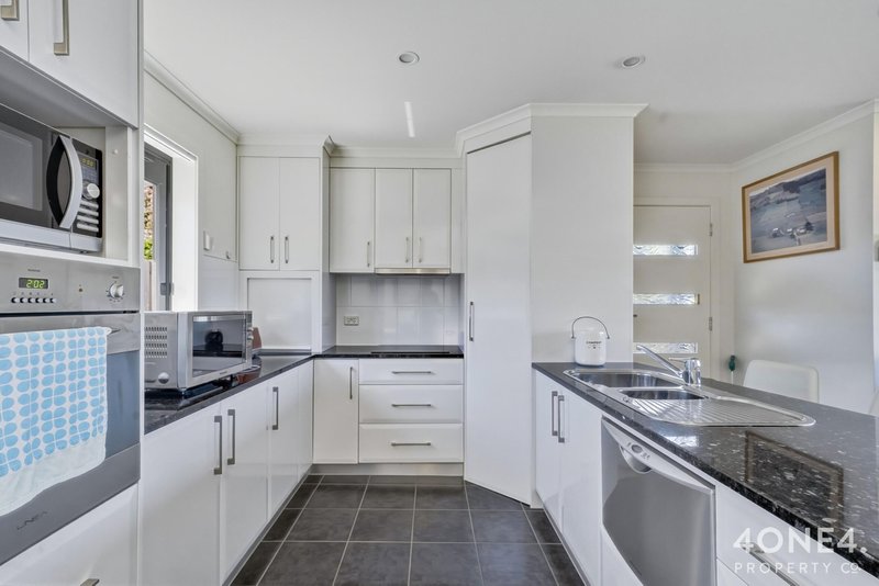 Photo - 1/32 Hill Street, Bellerive TAS 7018 - Image 6