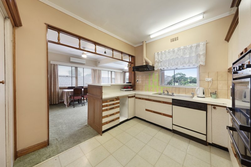 Photo - 132 Jasper Road, Bentleigh VIC 3204 - Image 6