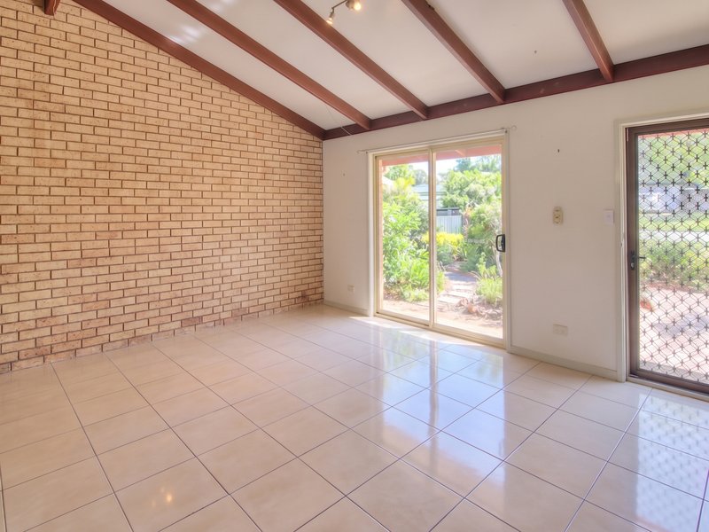 Photo - 1/32 Jean Street, Loganlea QLD 4131 - Image 3