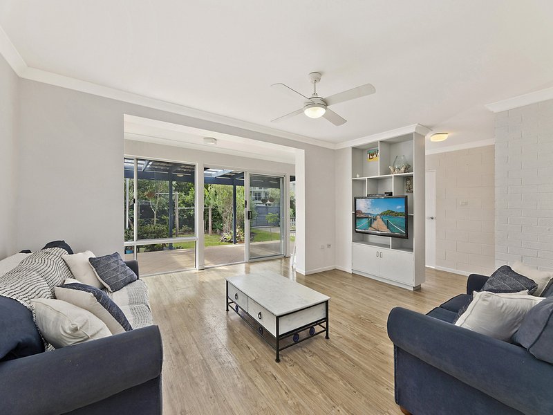 Photo - 132 Landsborough Parade, Golden Beach QLD 4551 - Image 3