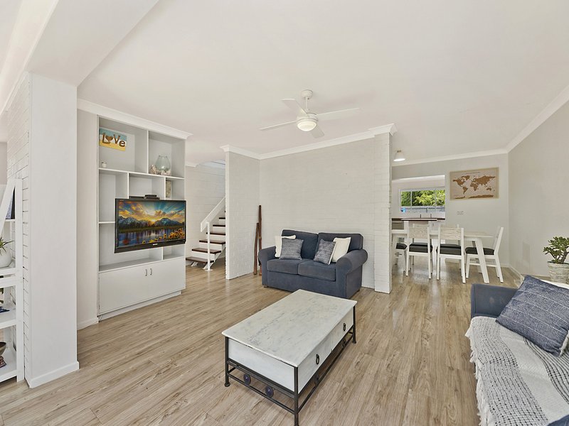 Photo - 132 Landsborough Parade, Golden Beach QLD 4551 - Image 8