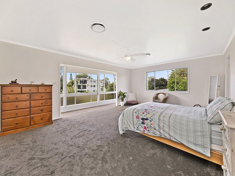 Photo - 132 Landsborough Parade, Golden Beach QLD 4551 - Image 18