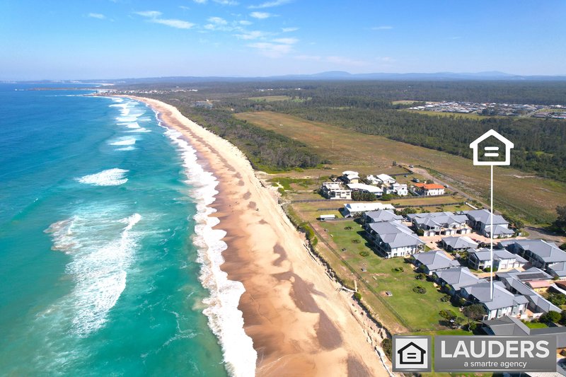 Photo - 1/32 Lewis Street, Old Bar NSW 2430 - Image 25