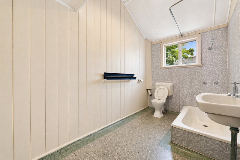 Photo - 1/32 Linton Street, Kangaroo Point QLD 4169 - Image 2