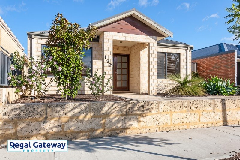 Photo - 132 Lyon Road, Aubin Grove WA 6164 - Image 1