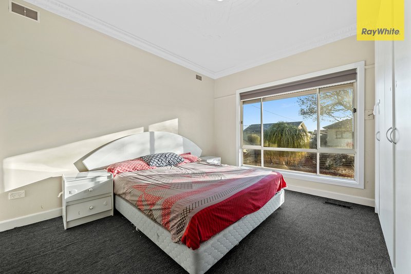 Photo - 1/32 Oberon Avenue, St Albans VIC 3021 - Image 5