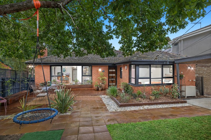 Photo - 1/32 Ronald Road, Croydon VIC 3136 - Image 2