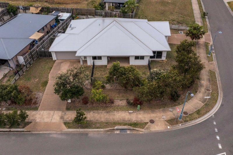 Photo - 1/32 Seagull Boulevard, Kirkwood QLD 4680 - Image 3