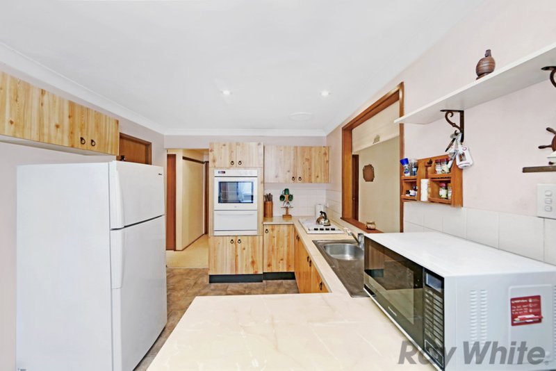 Photo - 132 Sunrise Avenue, Budgewoi NSW 2262 - Image 4