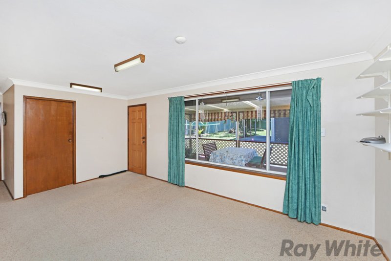 Photo - 132 Sunrise Avenue, Budgewoi NSW 2262 - Image 8