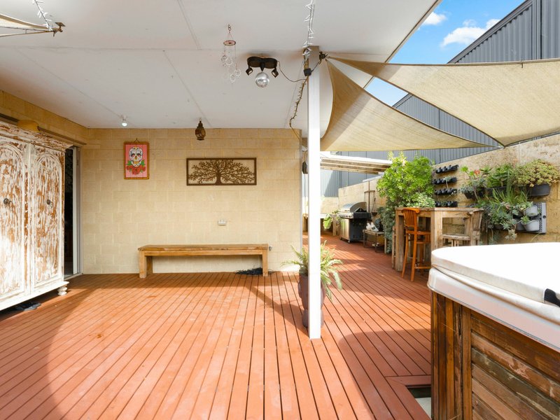 Photo - 132 Sunrise Boulevard, Wellard WA 6170 - Image 17