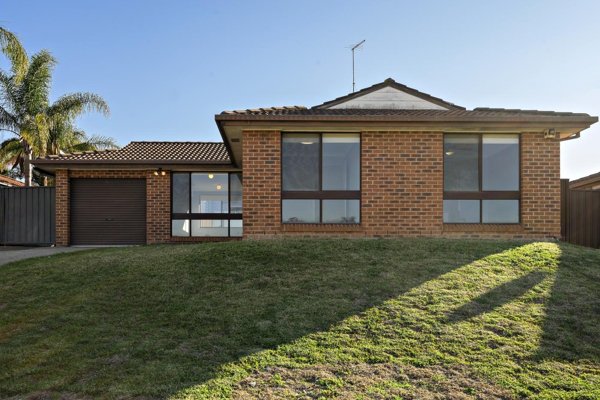 Photo - 132 Swallow Drive, Erskine Park NSW 2759 - Image 1