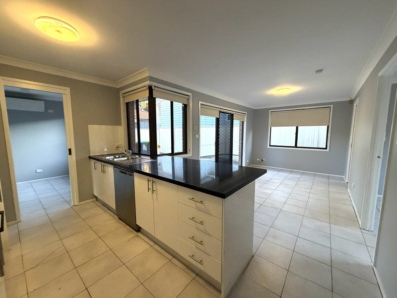 Photo - 132 Swallow Drive, Erskine Park NSW 2759 - Image 3