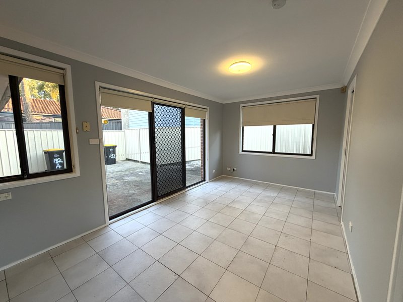Photo - 132 Swallow Drive, Erskine Park NSW 2759 - Image 9