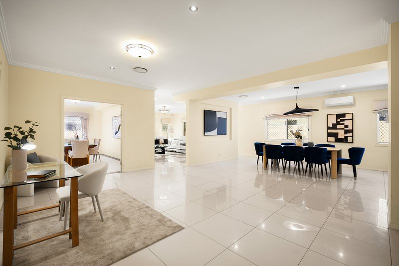 Photo - 132 The Avenue, Sunnybank Hills QLD 4109 - Image 8