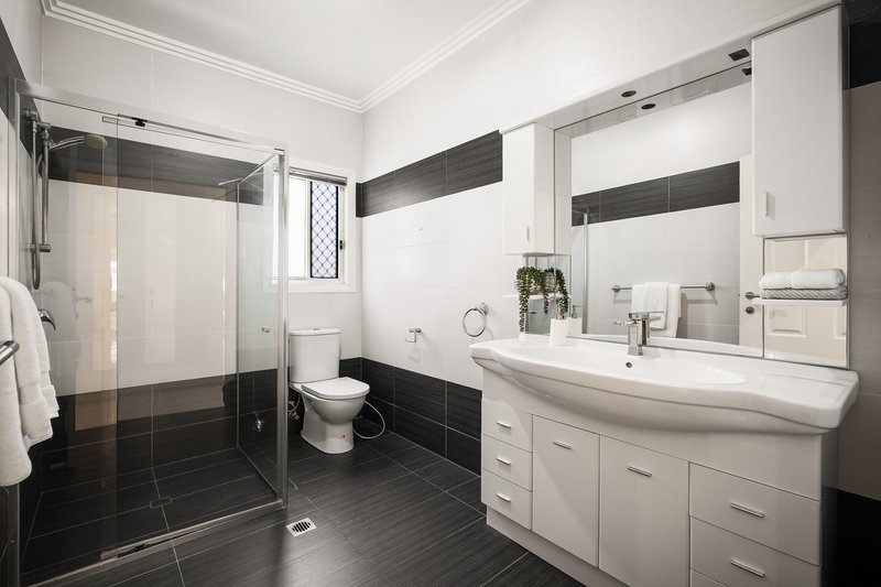 Photo - 132 The Avenue, Sunnybank Hills QLD 4109 - Image 15