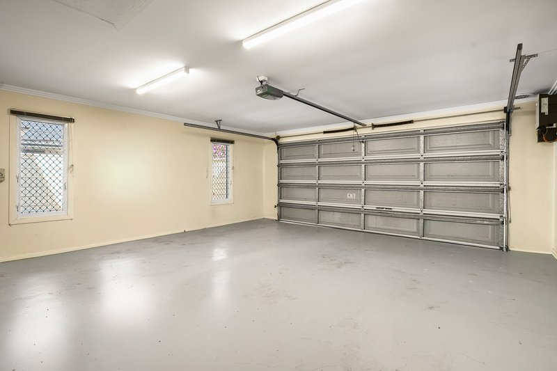 Photo - 132 The Avenue, Sunnybank Hills QLD 4109 - Image 35