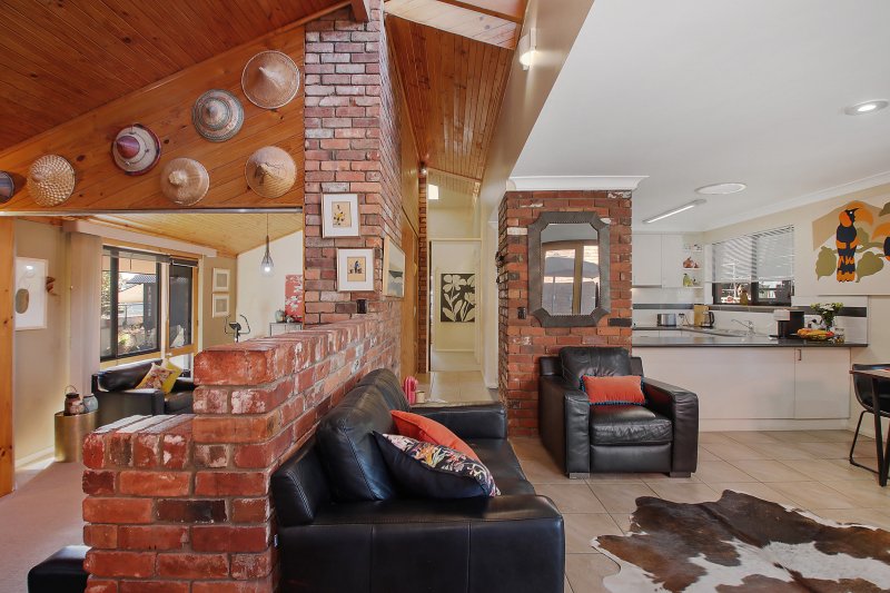 Photo - 132 Thomas Mitchell Drive, Wodonga VIC 3690 - Image 7