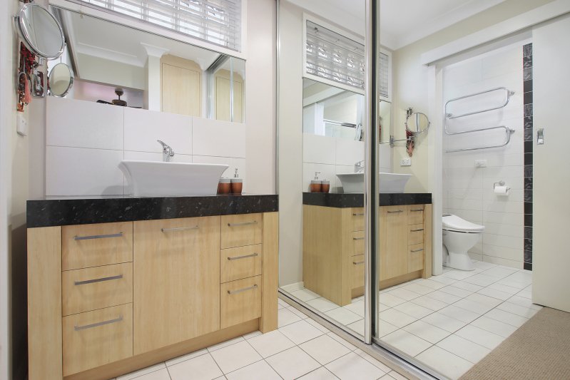 Photo - 132 Thomas Mitchell Drive, Wodonga VIC 3690 - Image 10