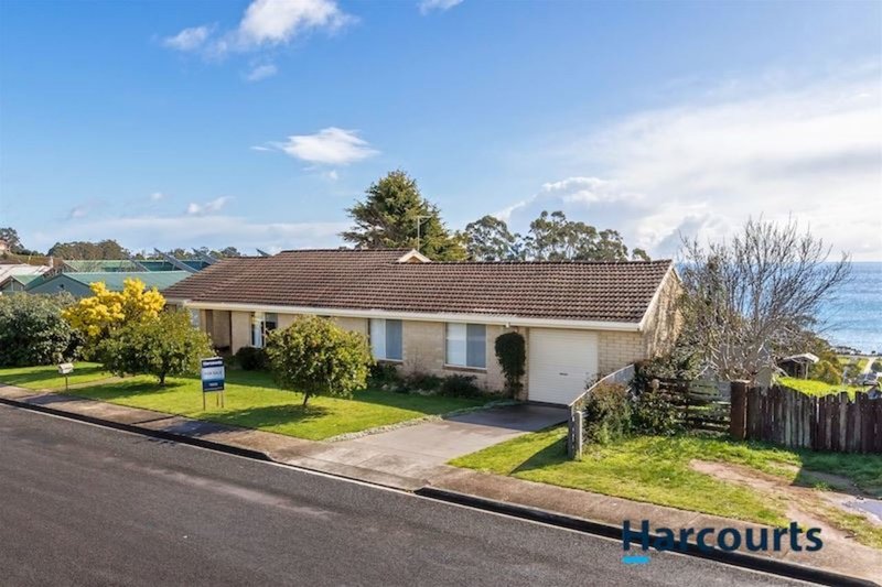 132 Upper Maud Street, West Ulverstone TAS 7315