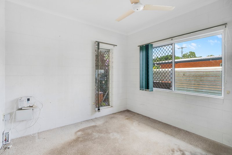 Photo - 132 Upper Richardson Street, Whitfield QLD 4870 - Image 11