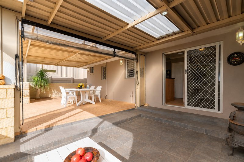 Photo - 132 Waddington Crescent, Koondoola WA 6064 - Image 12