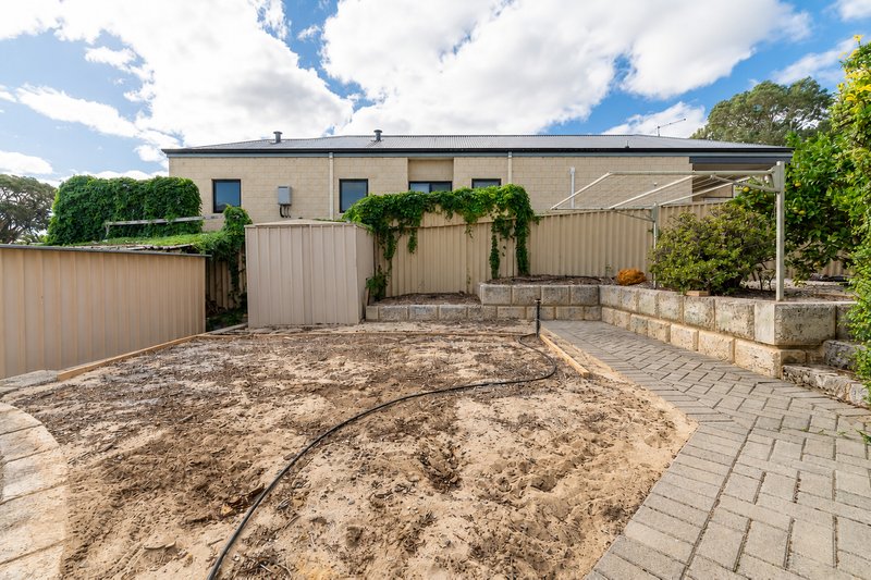 Photo - 132 Waddington Crescent, Koondoola WA 6064 - Image 16
