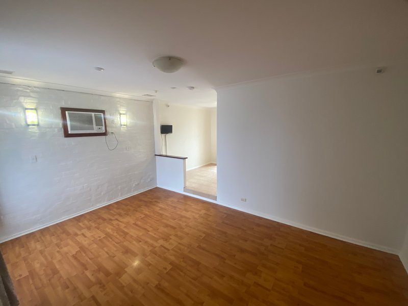Photo - 132 Waddington Crescent, Koondoola WA 6064 - Image 23