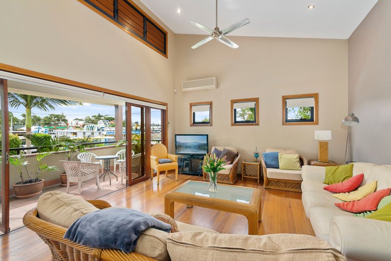 Photo - 1/32 Wyberba Street, Tugun QLD 4224 - Image 3