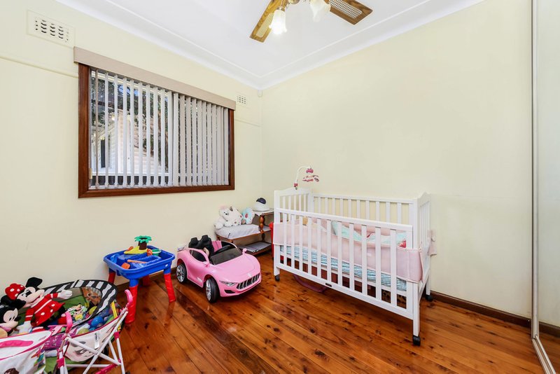 Photo - 132 Wycombe Street, Yagoona NSW 2199 - Image 6