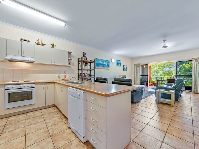 Photo - 13/20 Island Drive, Cannonvale QLD 4802 - Image 2