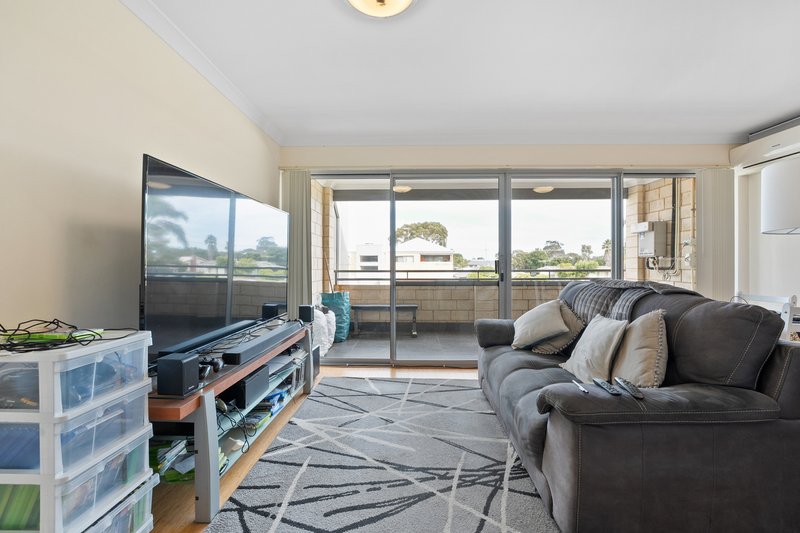 Photo - 13/20 Service Street, Mandurah WA 6210 - Image 6