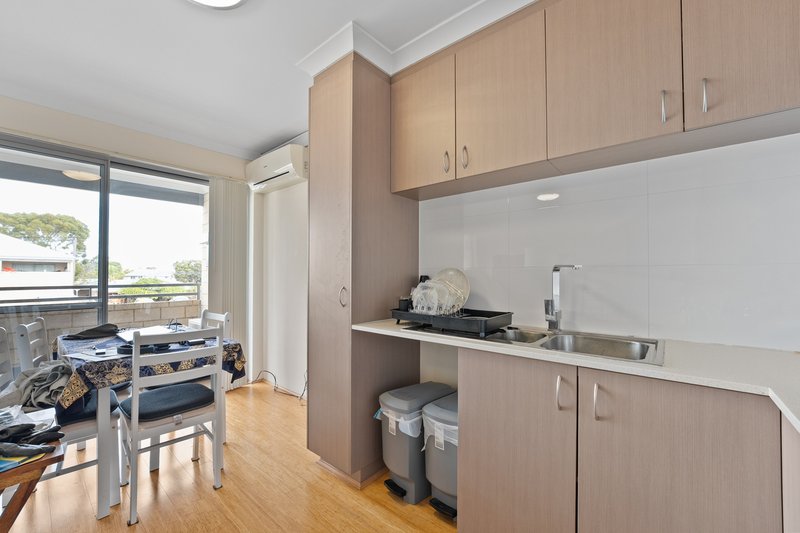 Photo - 13/20 Service Street, Mandurah WA 6210 - Image 11
