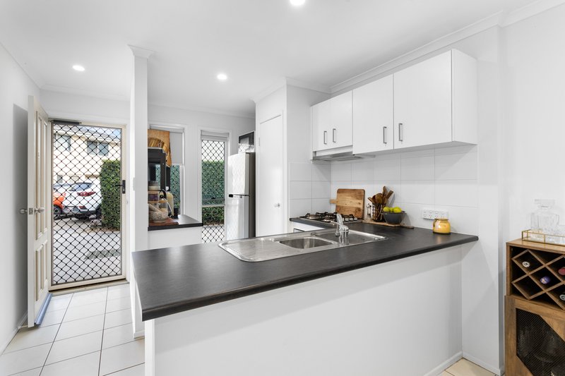 Photo - 13/20 Yaraki Court, Murrumba Downs QLD 4503 - Image 6