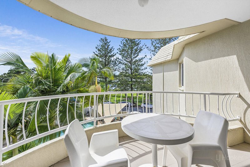 13/210 Marine Parade, Labrador QLD 4215