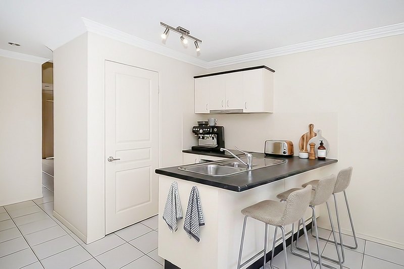 Photo - 13/22 High Street, Forest Lake QLD 4078 - Image 6